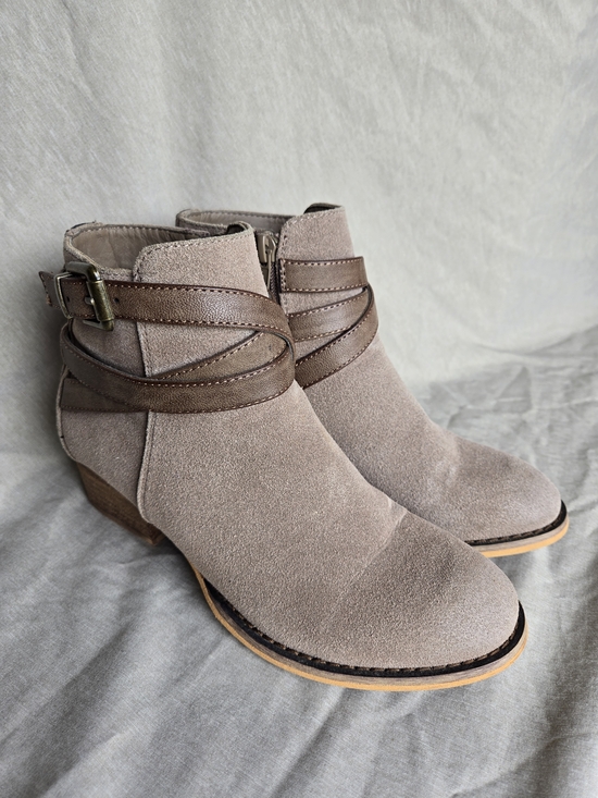 Denver Hayes Shoes - Denver Hayes Taupe Suede Ankle Booties - Size 37 (US 6.5)